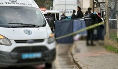 Bursa'da durakta fenalaşan kişi hayatını kaybetti
